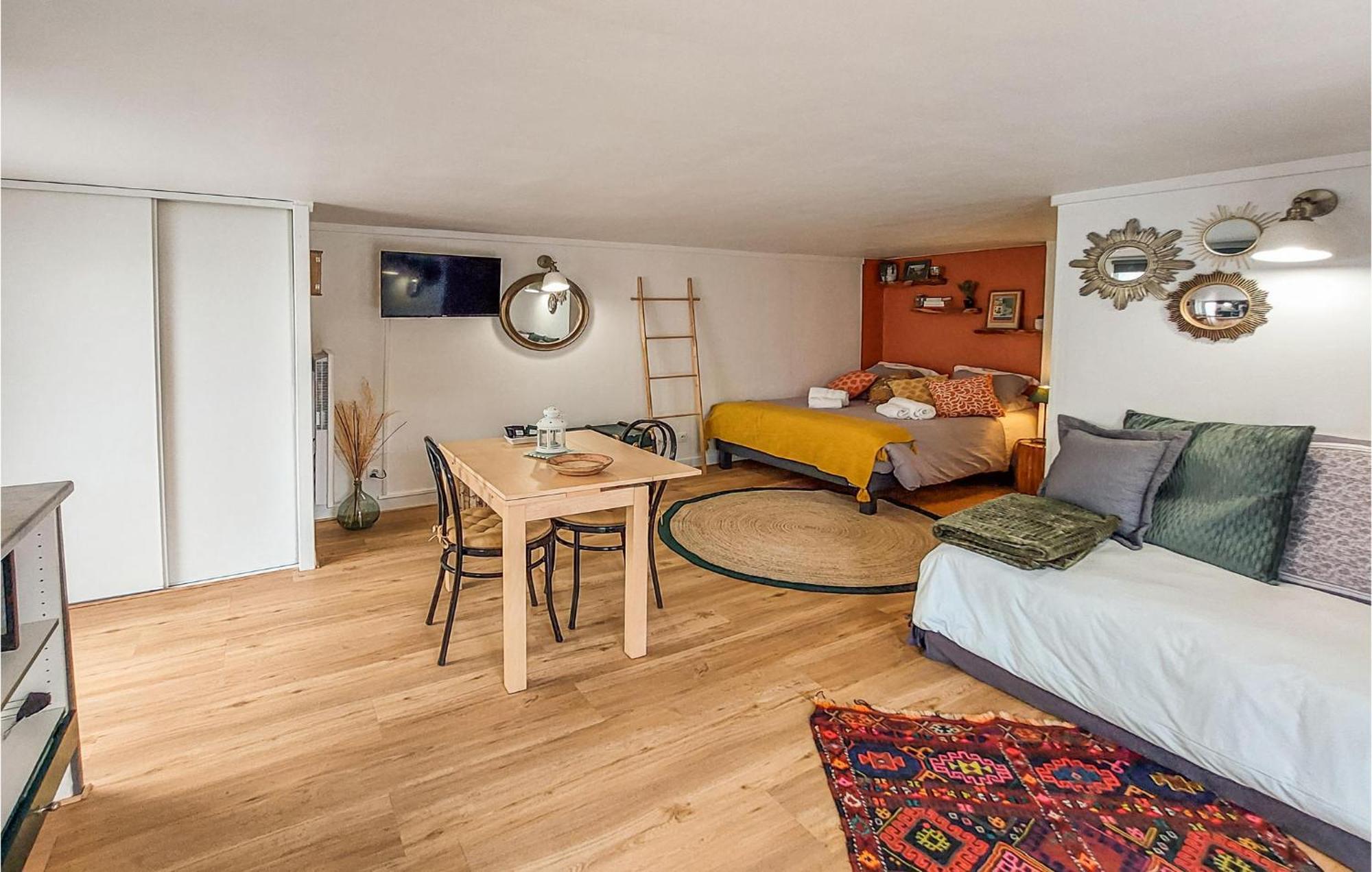 Amazing Apartment In Balaruc Les Bains With Wifi Exterior photo